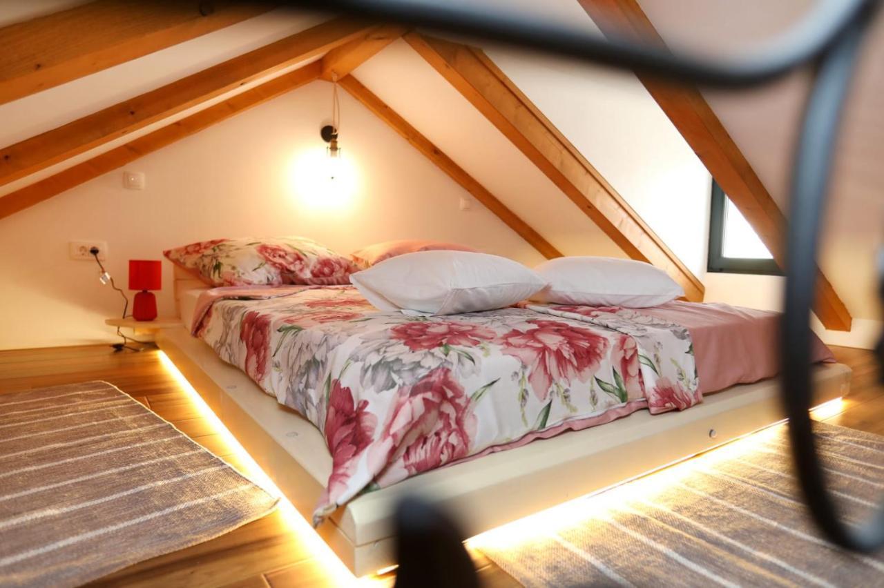 Studio apartman Mihaella Kastela Bagian luar foto